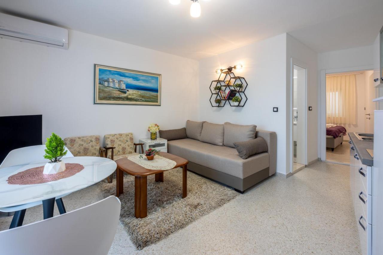 Villa Lucia 2 Dramalj Esterno foto